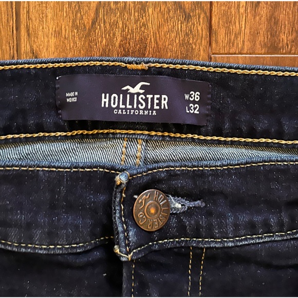 Mens Hollister Slim Straight jeans. EUC - Picture 3 of 5